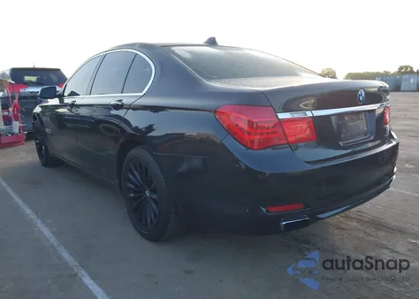 2011 BMW 740I из США, поврежденный, VIN WBAKA4C5XBC612953